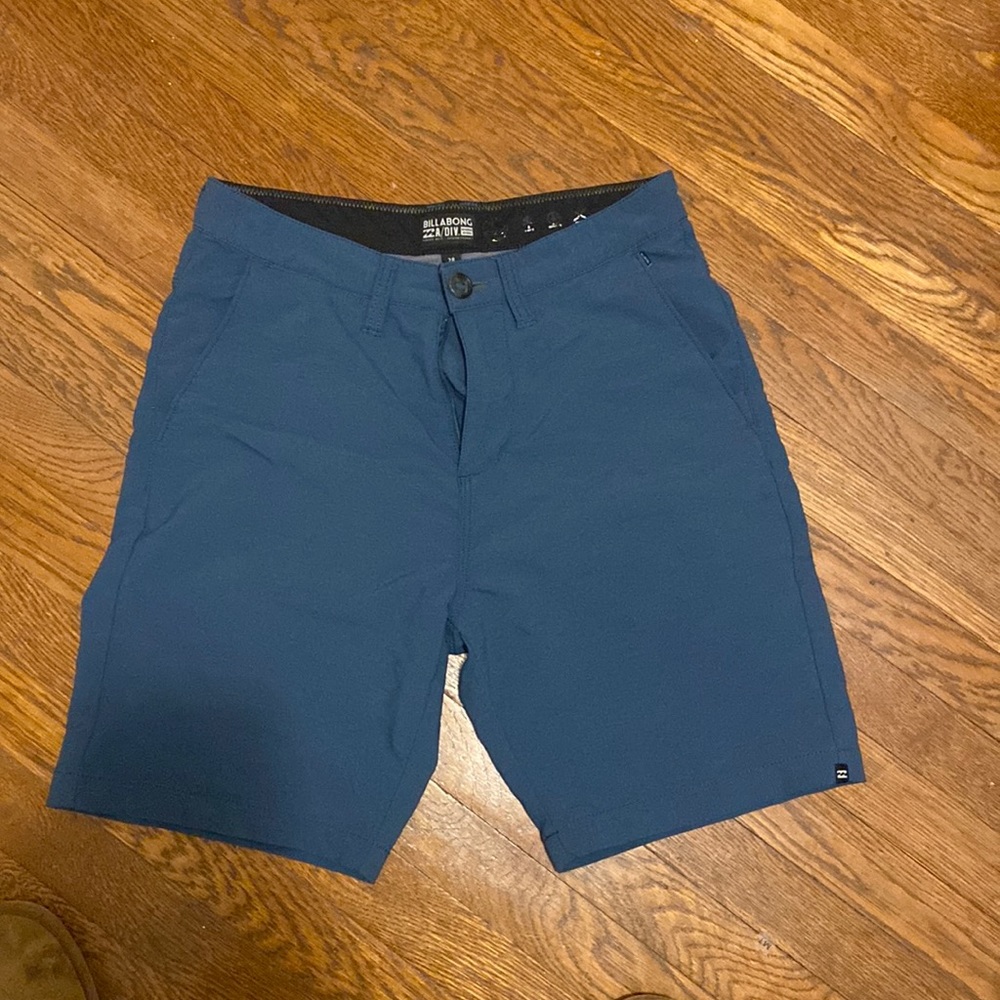 Billabong short in dark teal, size 28